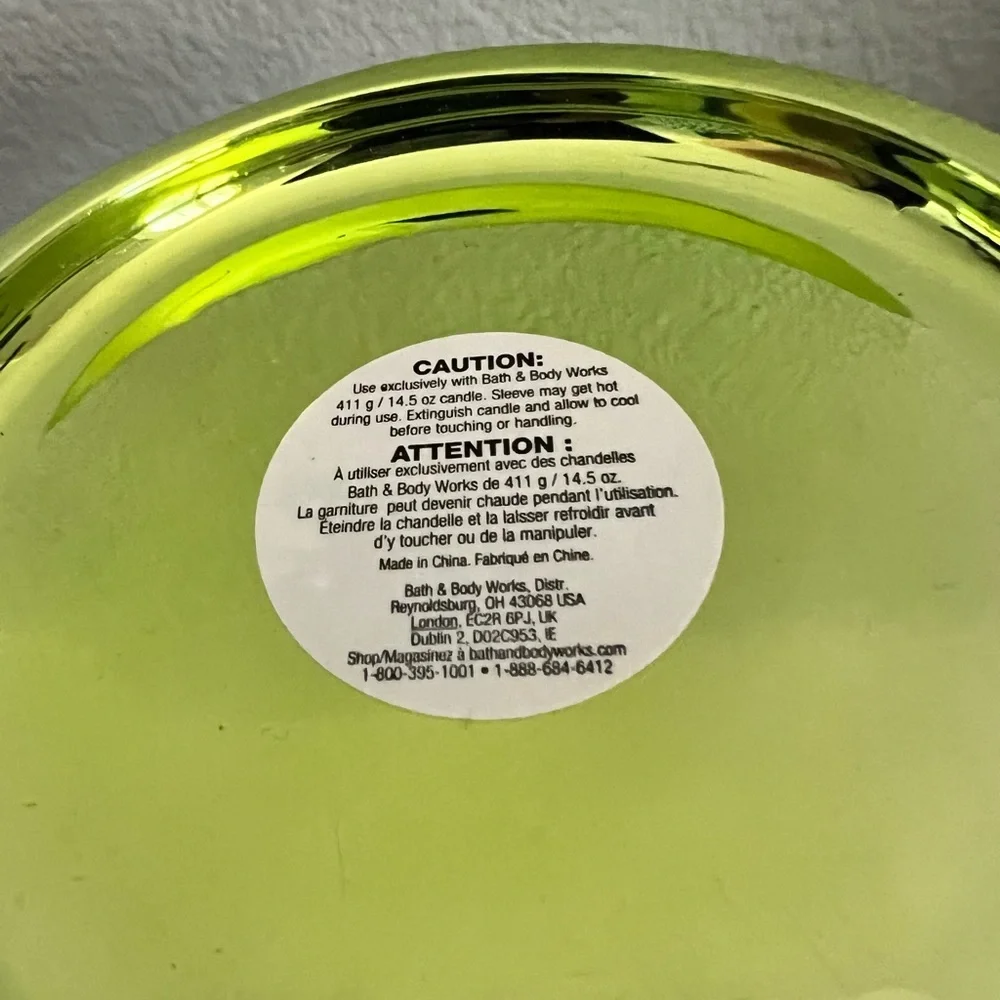 Bath and Bodyworks Elegant Green 3-wick Candle Holder - Picture 3 of 7